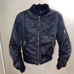Black bomber jacket. US size 4.